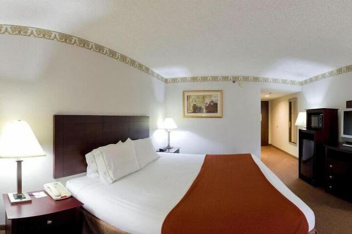 Room 16 of 41