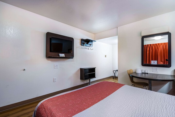 Room 31 of 57