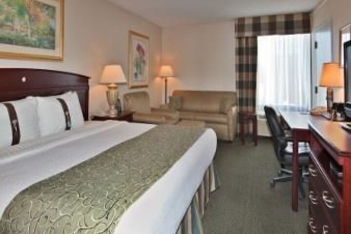 Ramada Plaza Rochester Airport