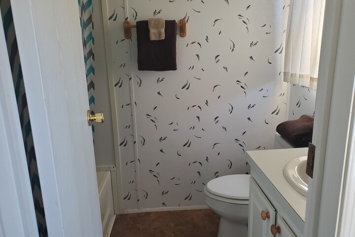 Room 165 of 213