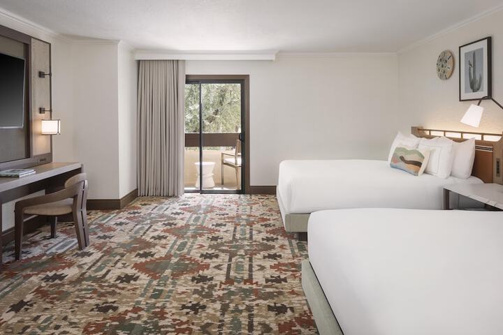 The Scottsdale Resort and Spa Curio Collection by Hilton