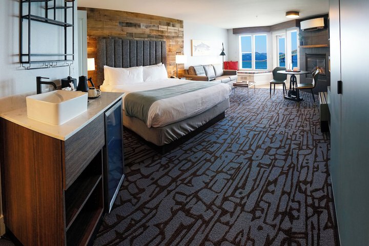Room 73 of 138