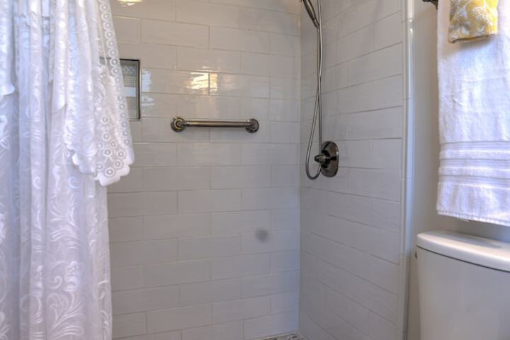 Blue Mountain Mist Country Inn & Spa