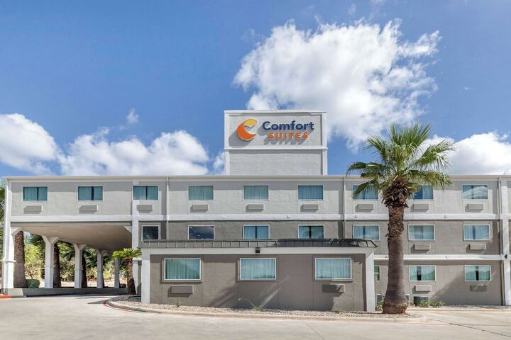 Hotel 2 of 30