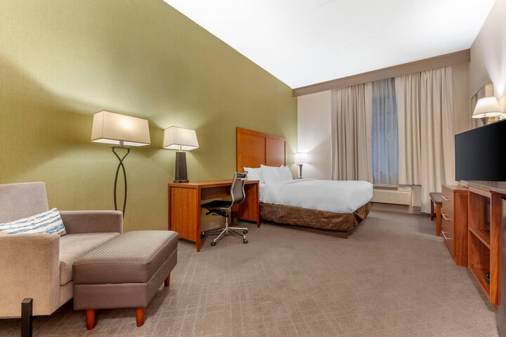 Comfort Inn & Suites LaVale - Cumberland