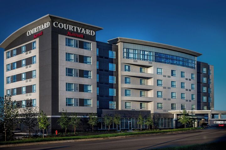 Courtyard by Marriott Winnipeg Airport