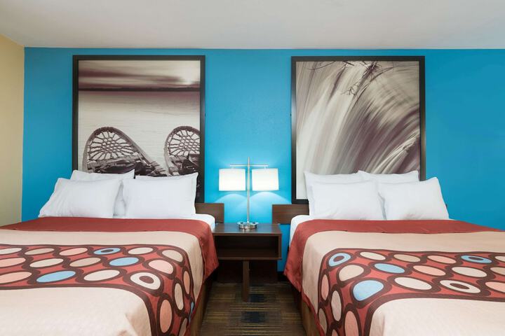 Room 18 of 22