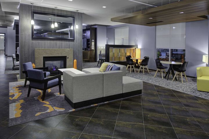 Hotel Interior 11 of 28