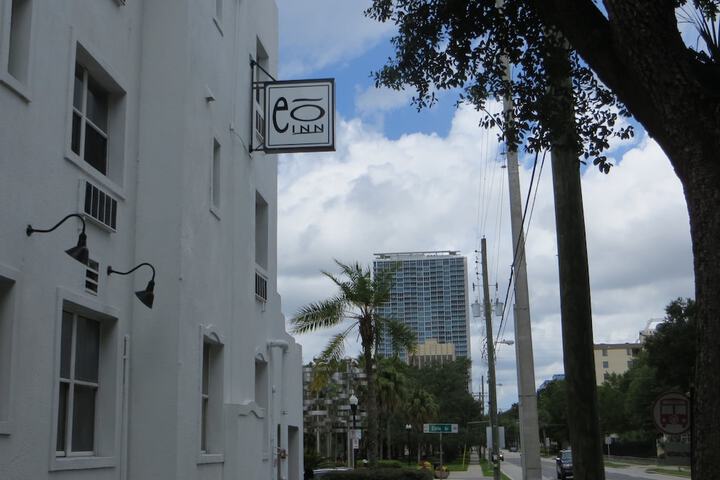 Hotel 2 of 32