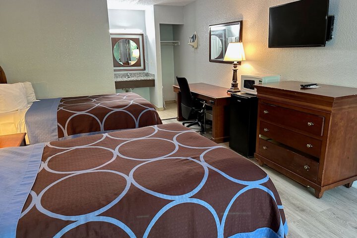 Room 22 of 29