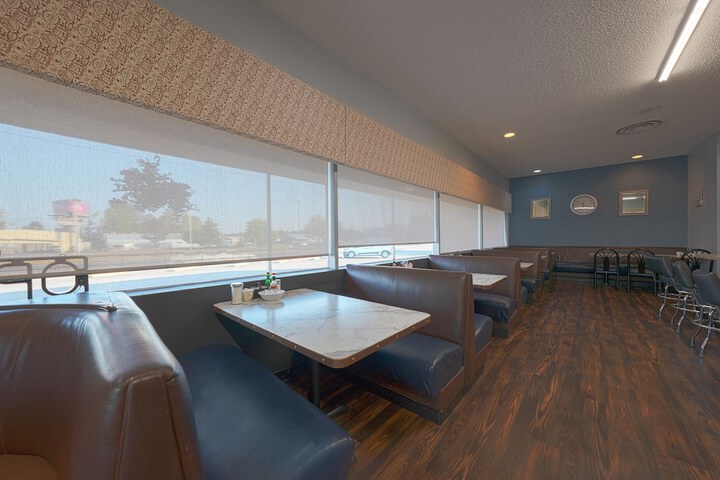 Dining 86 of 103