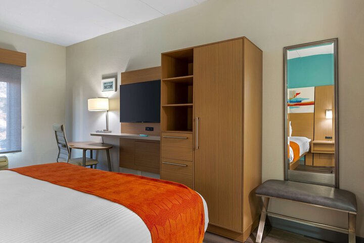 Room 12 of 31