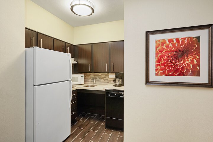 Staybridge Suites Chicago - Glenview by IHG