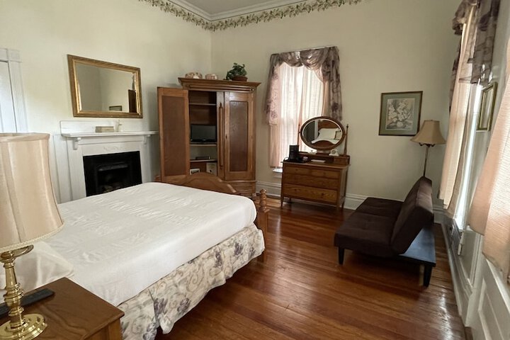 Room 15 of 57