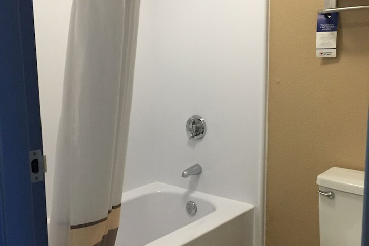 Room 18 of 86