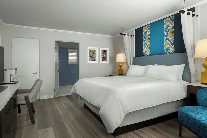 Room 42 of 69