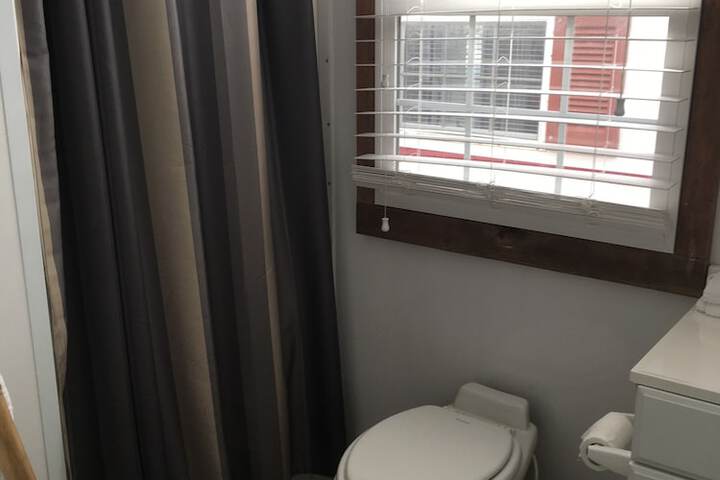 Room 77 of 142
