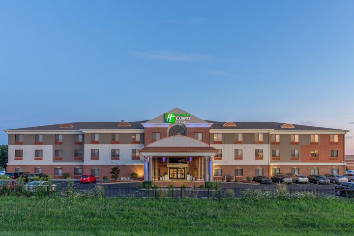 Holiday Inn Express & Suites OFallon / Shiloh by IHG