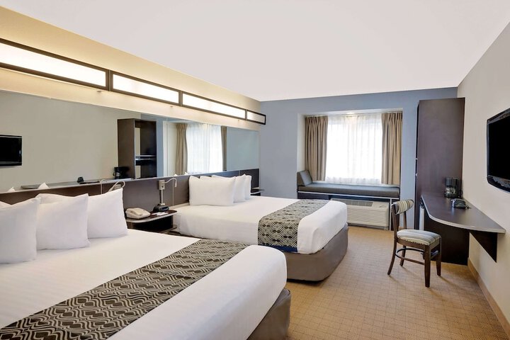 Microtel Inn & Suites by Wyndham Geneva
