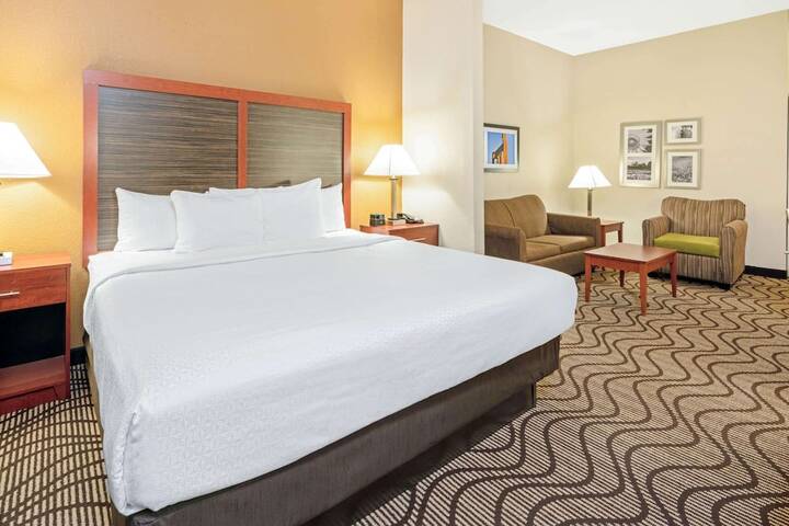 Room 21 of 30