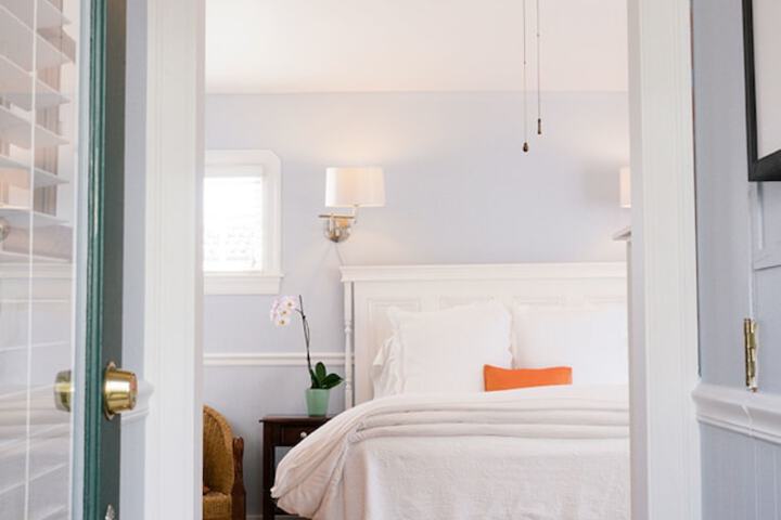 Room 32 of 57