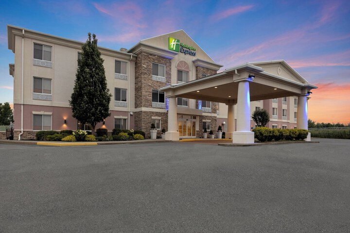 Hotel 2 of 53