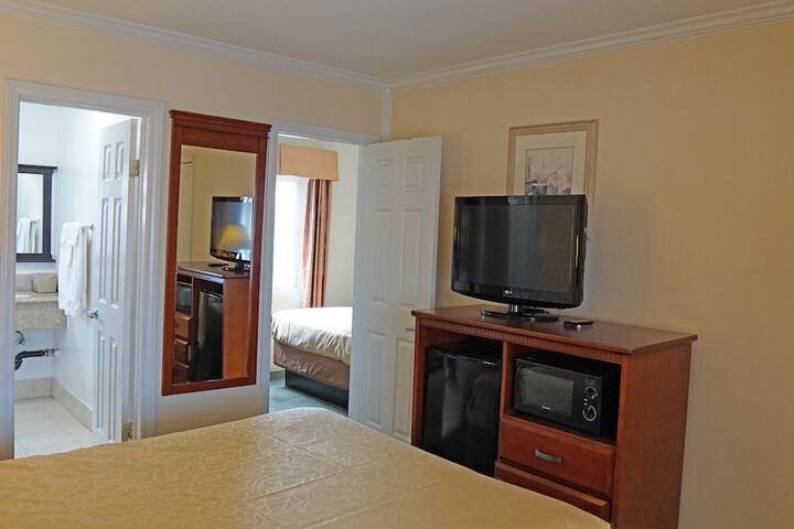 Room 13 of 15