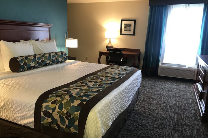 Room 9 of 42
