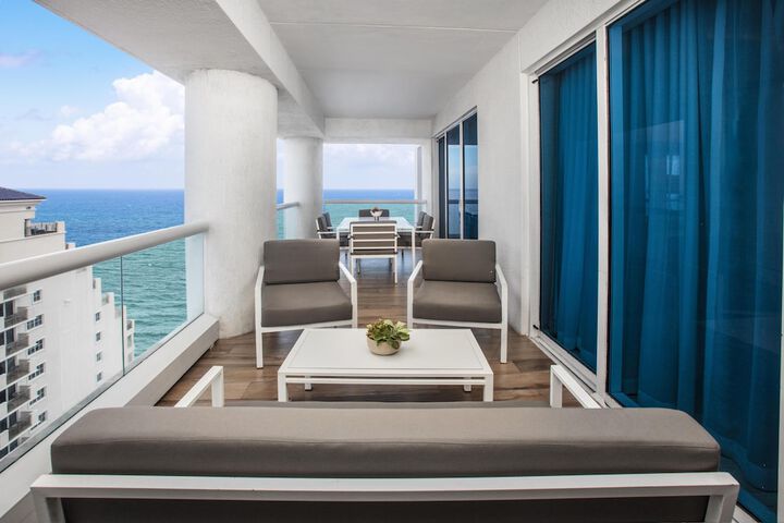 Conrad Fort Lauderdale Beach