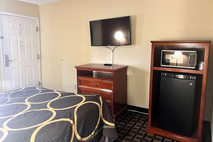 Room 21 of 31