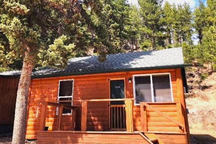 Allen Gulch Cabins