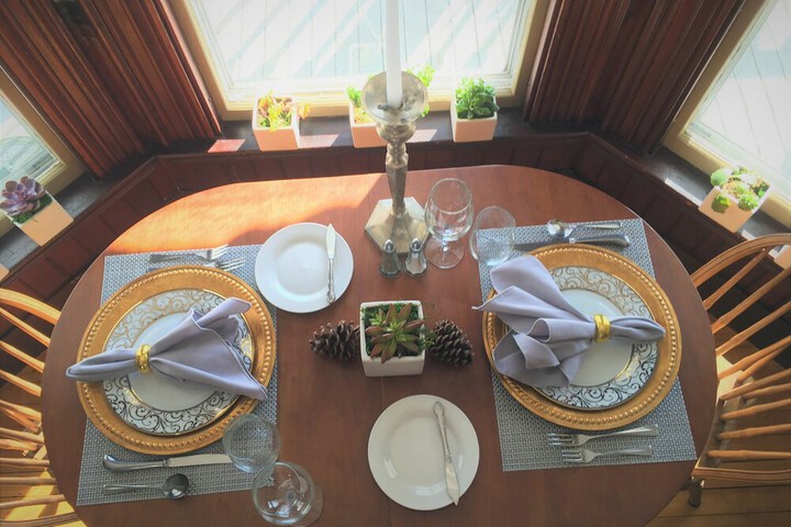 Dining 104 of 137