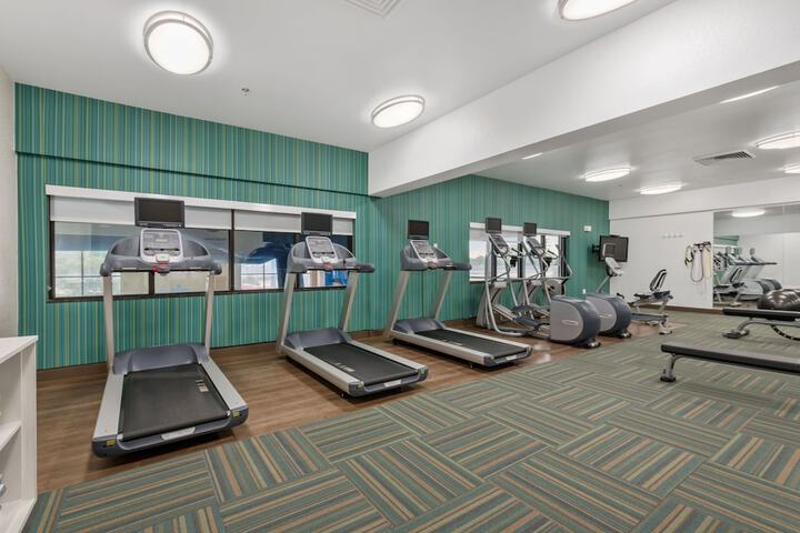 Holiday Inn Express Hotel and Suites West Valley by IHG