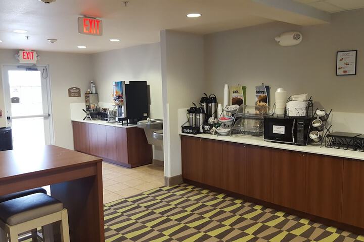 Breakfast/Coffee Service 18 of 19