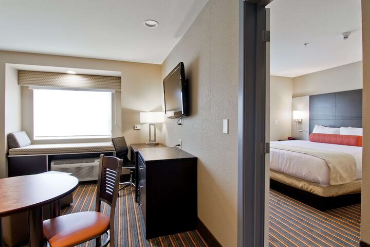Room 19 of 53