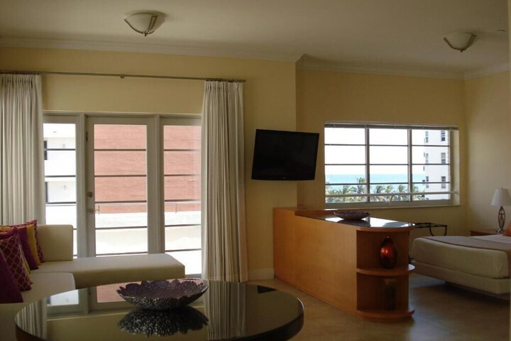 Room 64 of 128