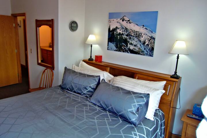 Room 46 of 82