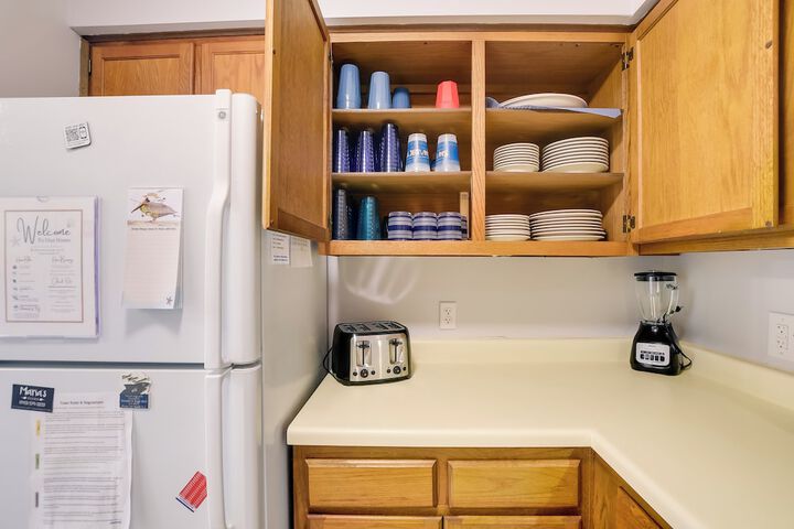 Sunny Condo - Private Ocean Isle Beach Access!
