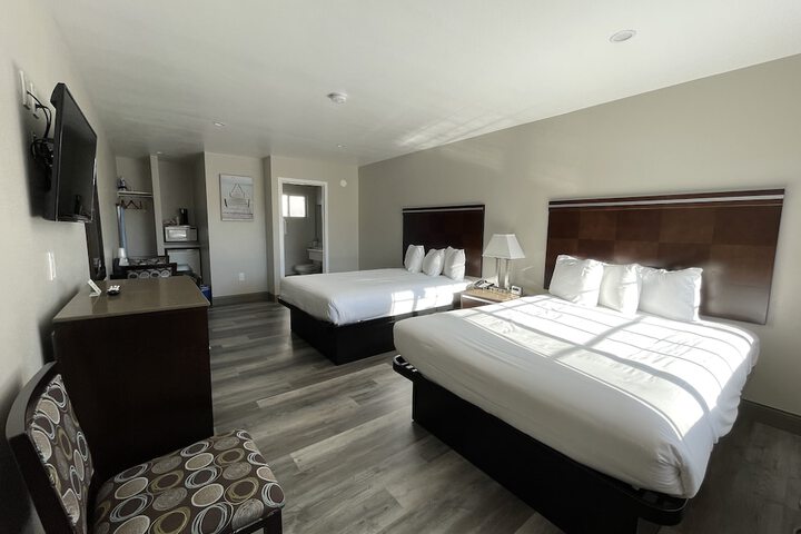 Room 19 of 34