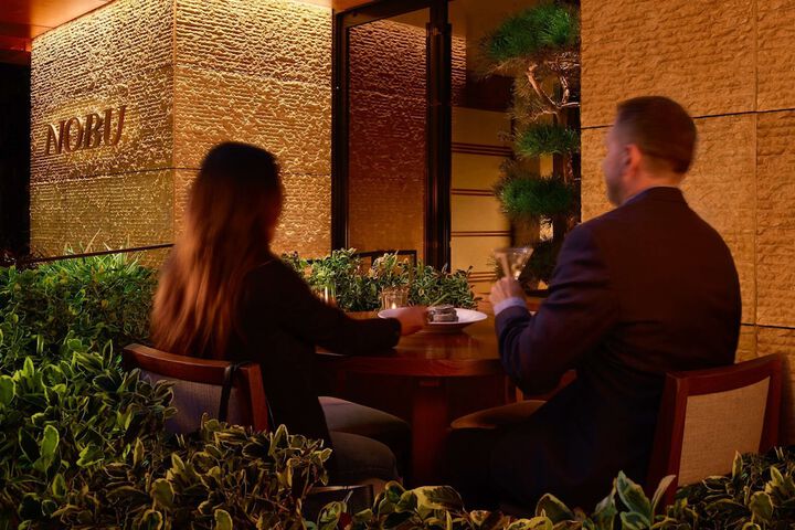 Dining 41 of 64
