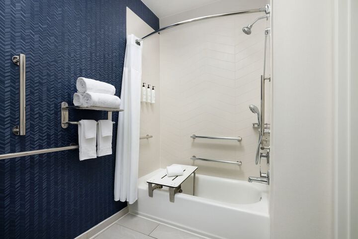 Fairfield Inn by Marriott Tracy