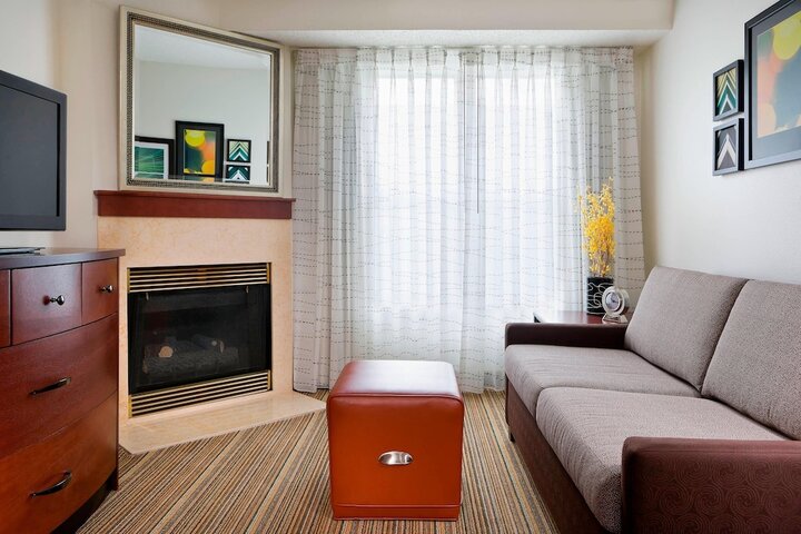 Room 14 of 23