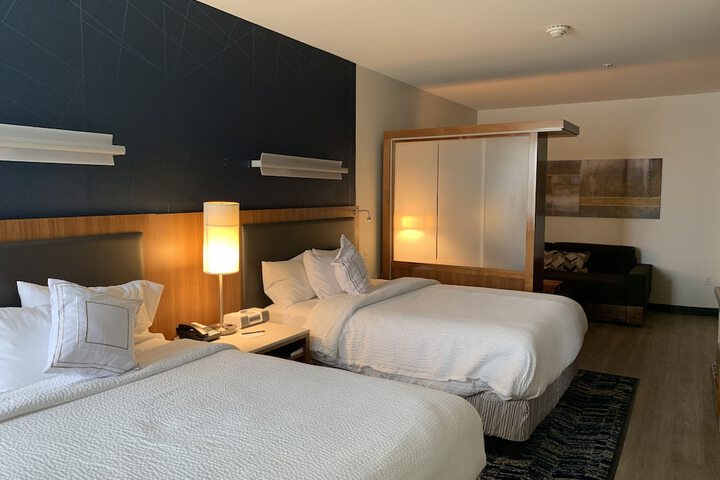 Room 18 of 39