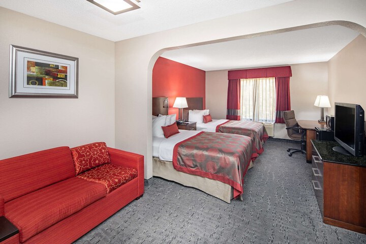Room 13 of 15