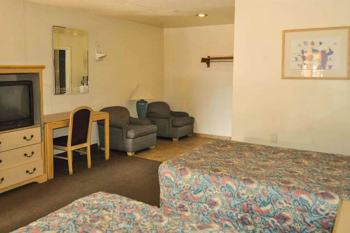 California Suites Motel
