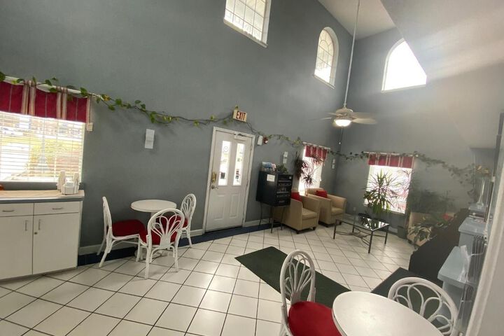 Room 29 of 33