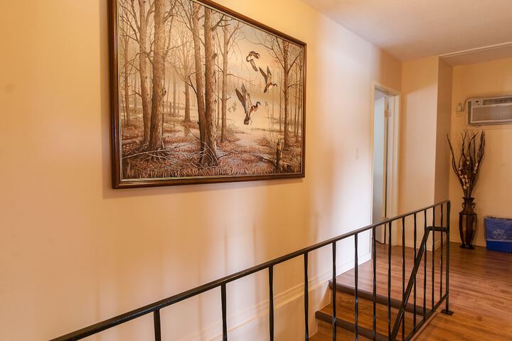 Room 25 of 41