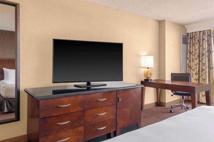 Hilton Orange County / Costa Mesa