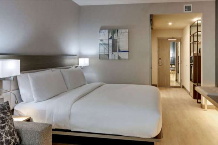 AC Hotel by Marriott St. Louis Chesterfield