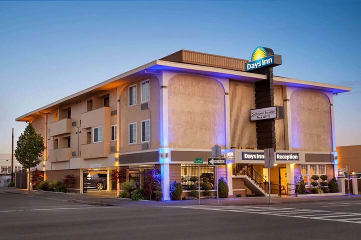 Hotel 2 of 24